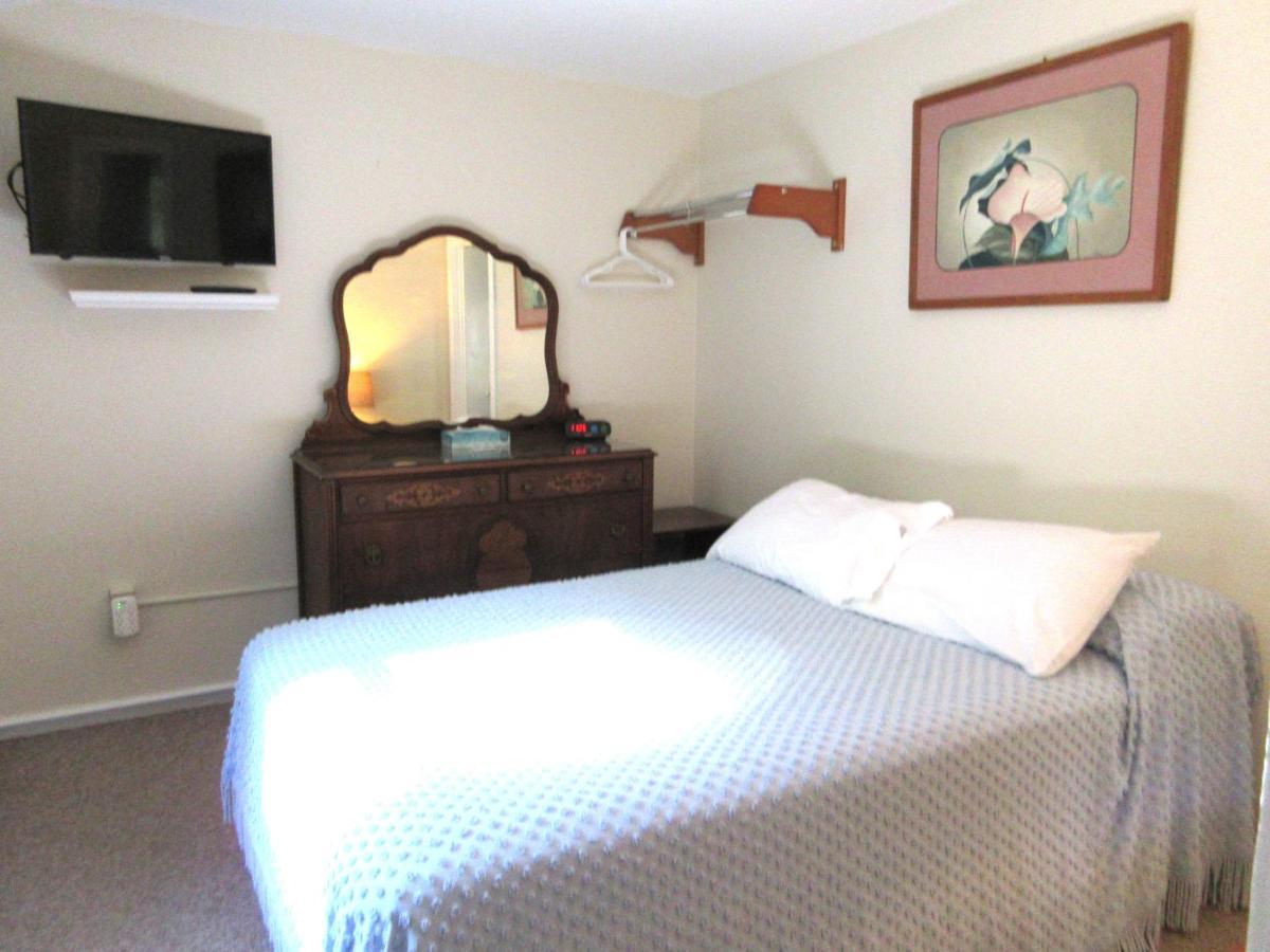 Mcgregor Inn Motel Wilton Kültér fotó