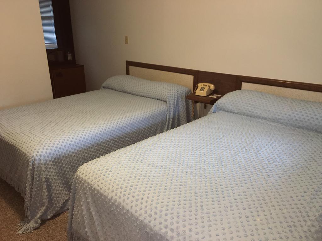 Mcgregor Inn Motel Wilton Kültér fotó