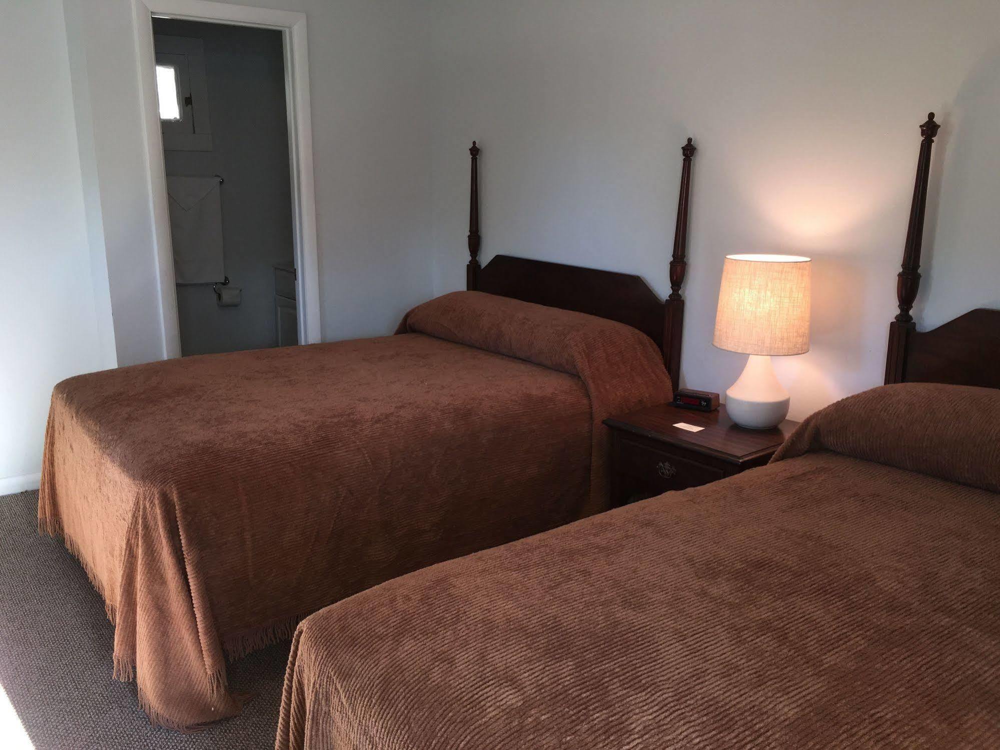Mcgregor Inn Motel Wilton Kültér fotó